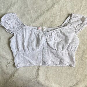 dainty floral white crop top w/ puffy sleeves